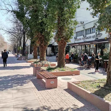 Calla 1 - Modern & Cozy Main Square In The Shopping Center - Parking Slot With Parking Security Апартаменты Скопье