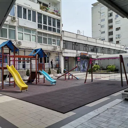 Calla 1 - Modern & Cozy Main Square In The Shopping Center - Parking Slot With Parking Security Апартаменты *