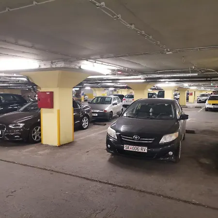 公寓 Calla 1 - Modern & Cozy Main Square In The Shopping Center - Parking Slot With Parking Security