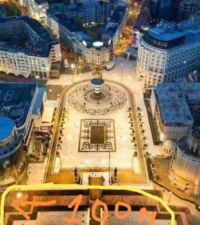 Calla 1 - Modern & Cozy Main Square In The Shopping Center - Parking Slot With Parking Security *